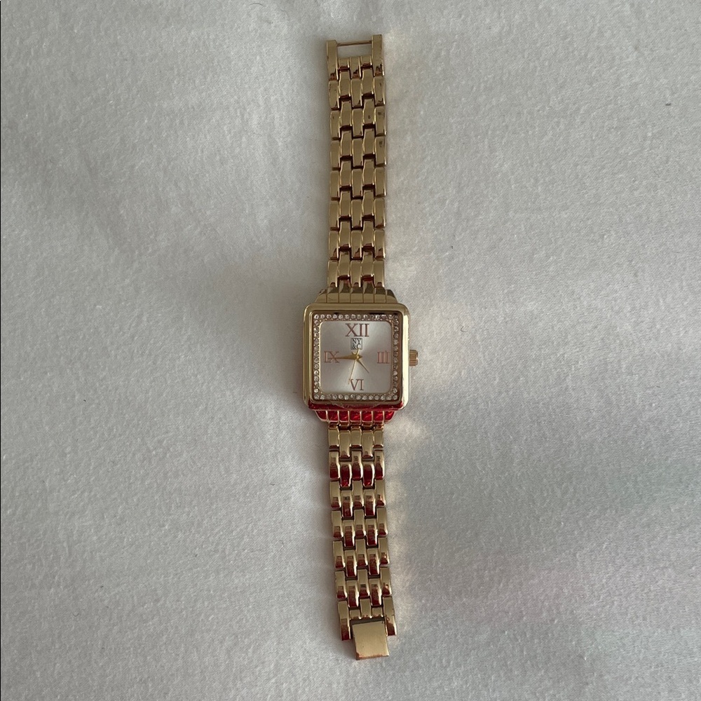 Elegant Gold Women's Watch